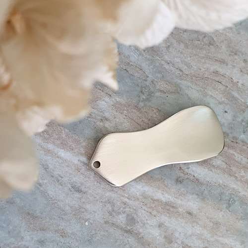 Myeongseong Yugi Bangjja Portable Shoe Horn & Gua Sha Massage Tool with Custom Message Engraving