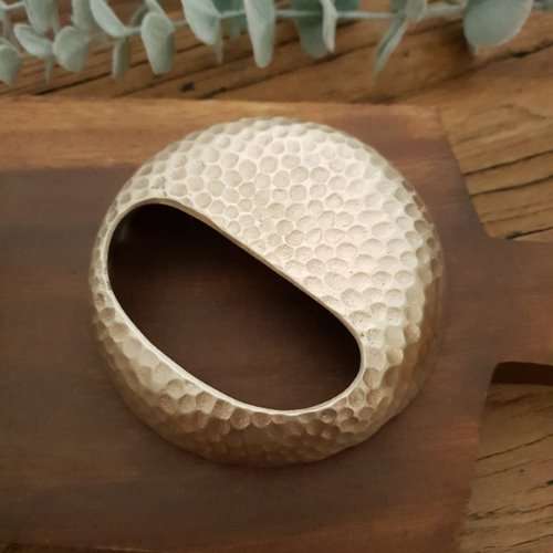 Myeongseong Yugi Embossed Ilgu-shaped Gua Sha No. 2 (One-Hand Type) Yugi Gua Sha Massage Tool