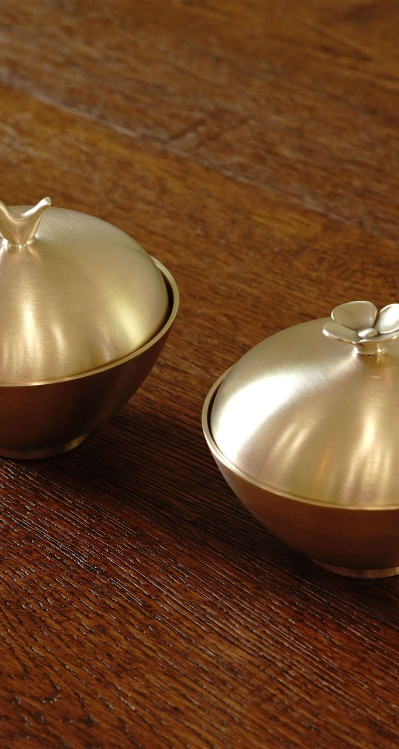 Bangja Yugi Handmade Relief Lid (Flower/Bird Design - Choose One)