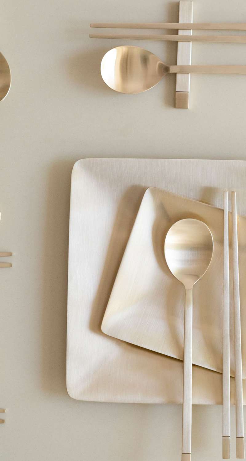 Bangjja Yugi Two-Tone Spoon and Chopstick Set for 5