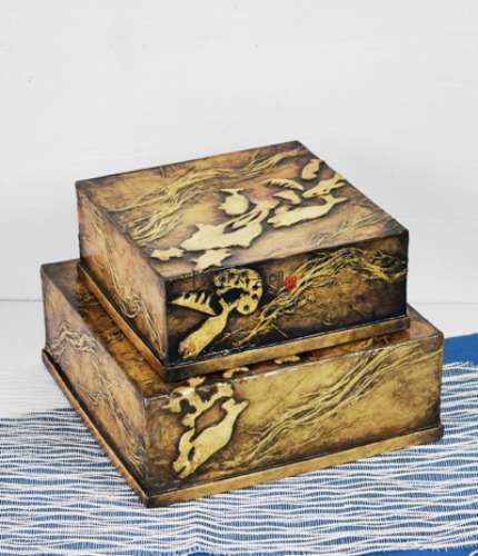 Rock Carving Pattern Double Compact (Gift Box)