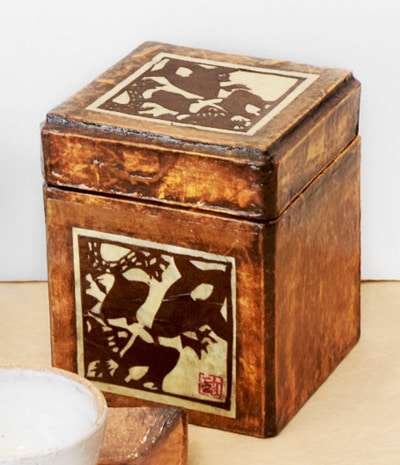 Ulsan Rock Carving Tea Canister