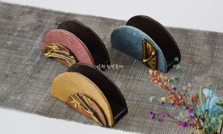 Sipridaesup Half-Moon Business Card Holder