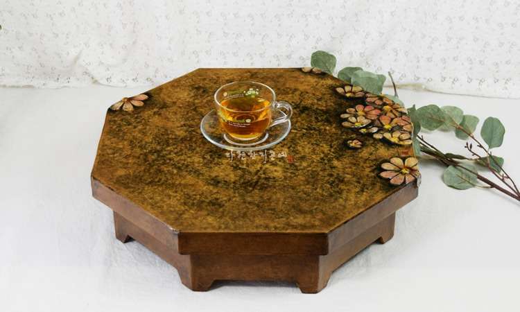 Wildflower Octagonal Floor Table