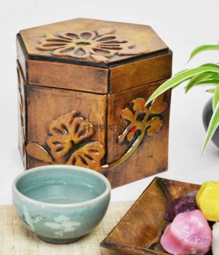 Goosaek Wildflower Tea Caddy Small