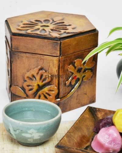 Goosaek Wildflower Tea Caddy Small
