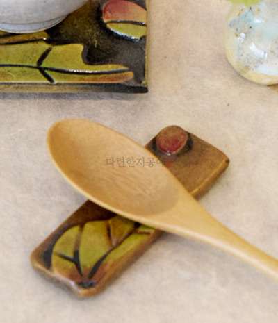 Lotus Pattern Spoon Rest