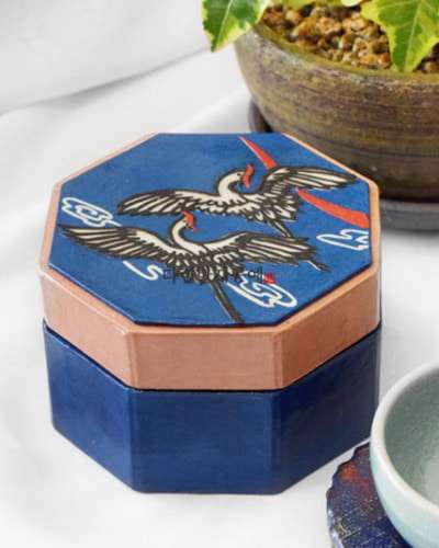 Cloud and Crane Pattern Tea Caddy (Small)