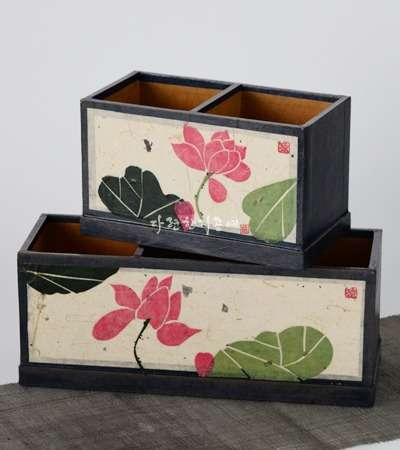 Hanji Folk Painting Lotus Flower Medicine Box