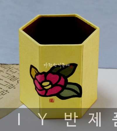 Camellia Hexagonal Vase DIY