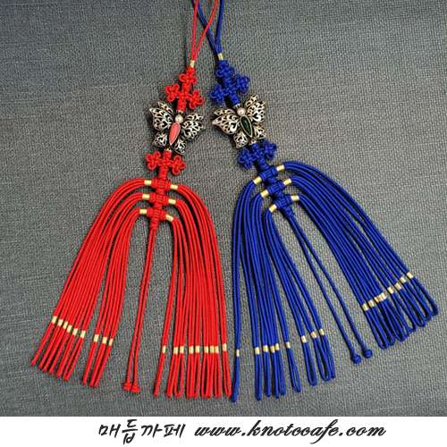 Hanbok Norigae - Octopus Leg Design
