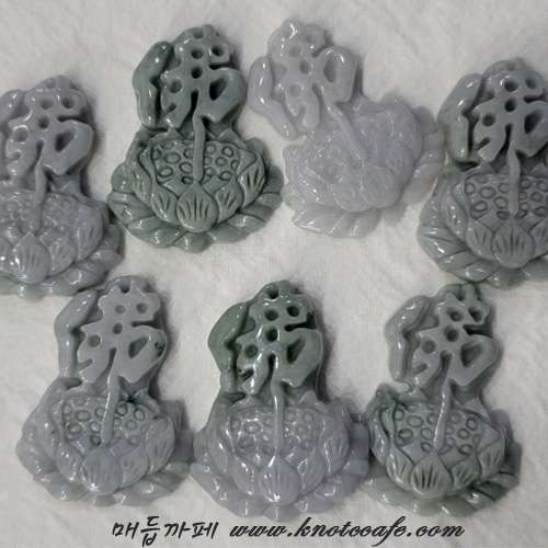 Hanbok Accessory Lotus Jade Pendant (Ring Included)