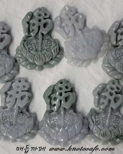Hanbok Accessory Lotus Jade Pendant (Ring Included)