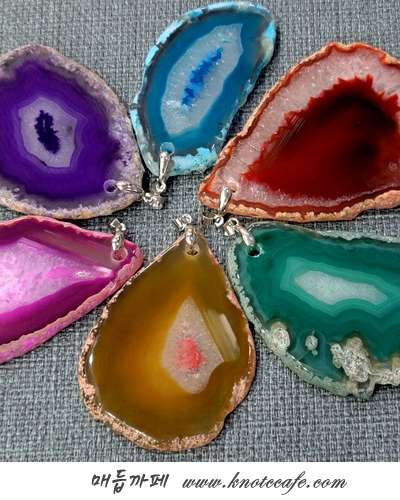 Agate Slice Pendant - Korean Traditional Accessory