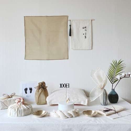[For Sale] Self DIY First 100 Days/First Birthday Celebration Table Setting Set
