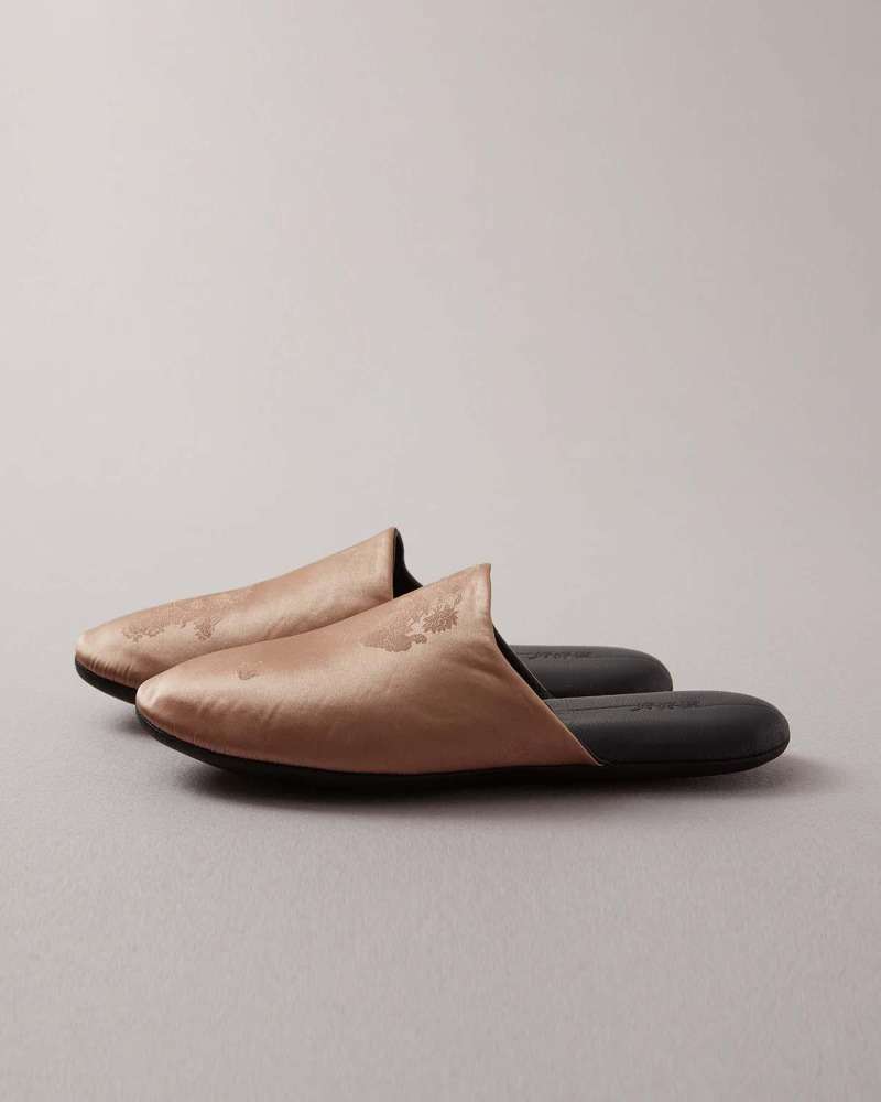 Yangdan Calf Leather Indoor Slippers 2 Colors