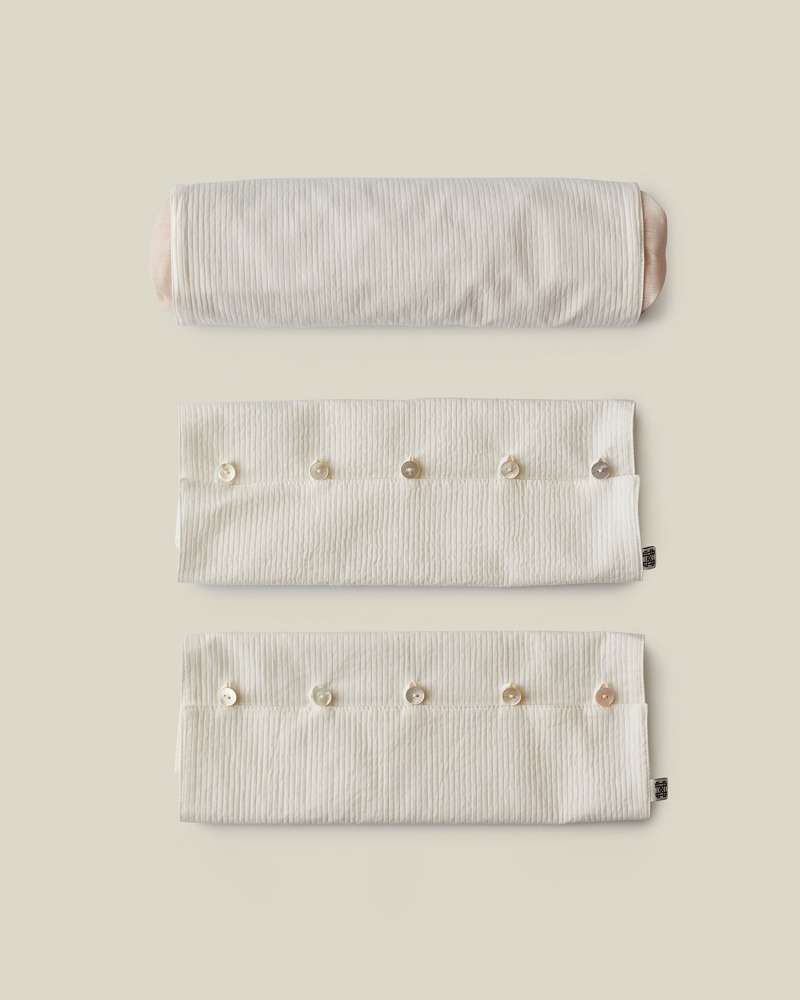 Mosi Neck Pillow + 2 Pillowcases Set
