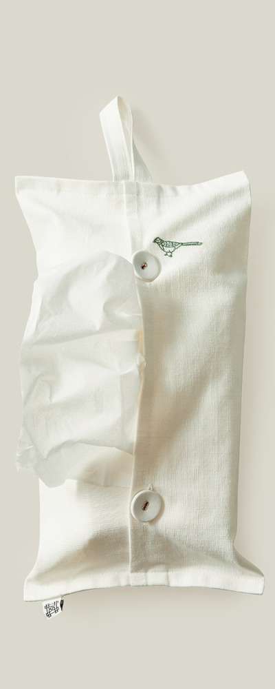 Magpie Tissue Cover