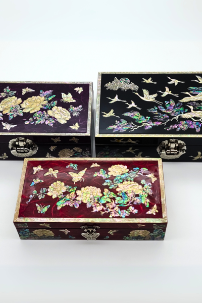 Nacre Mother-of-Pearl Lacquerware Jewelry Box with Traditional Korean Craft - Multi-Purpose Storage Organizer Gift for Foreigners