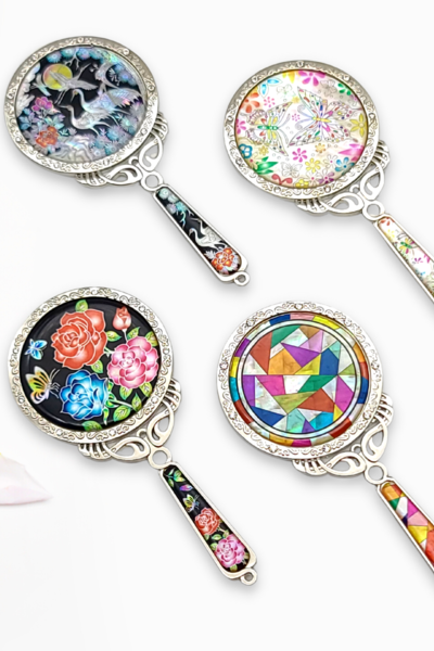 Nacre Mother-of-Pearl Hand Mirror with Traditional Korean Lacquerware Technique - Princess Design Korean Souvenir