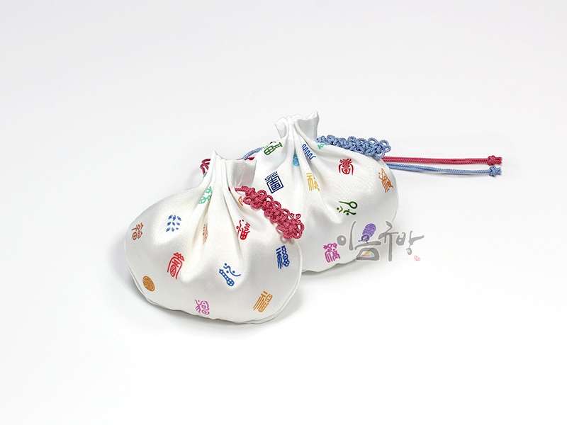 Fortune Pouch