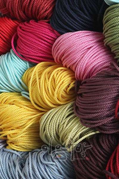 Knot Cord - Twisted Fine Thread 42 Colors (4ma, 360cm) [Gyubang Craft Material, Cord, Traditional Knot, Rayon Thread]