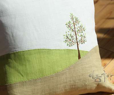 Wood Embroidered Ramie Cushion<br>[Made to Order]