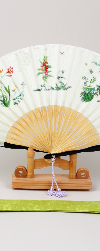 Grass and Insect Painting Fan with Fan Case Set