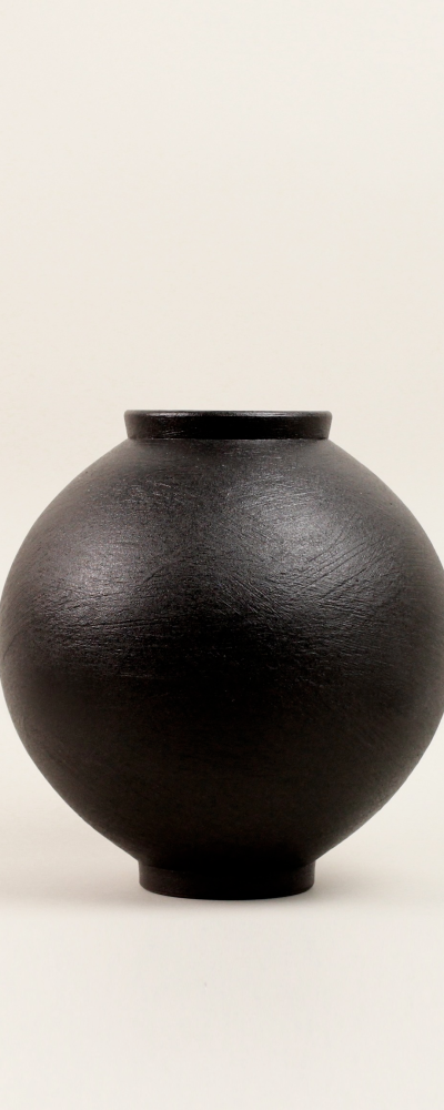 Black Glaze Moon Jar (Medium)