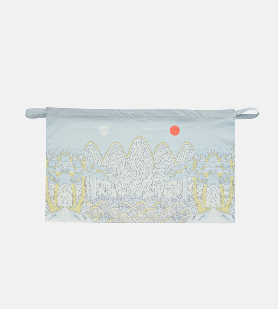 Sun, Moon, and Five Peaks Half Apron