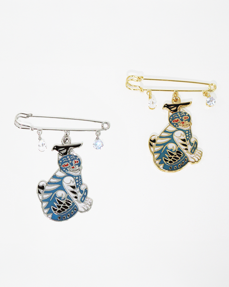 Magpie and Tiger (Blue Tiger) Brooch