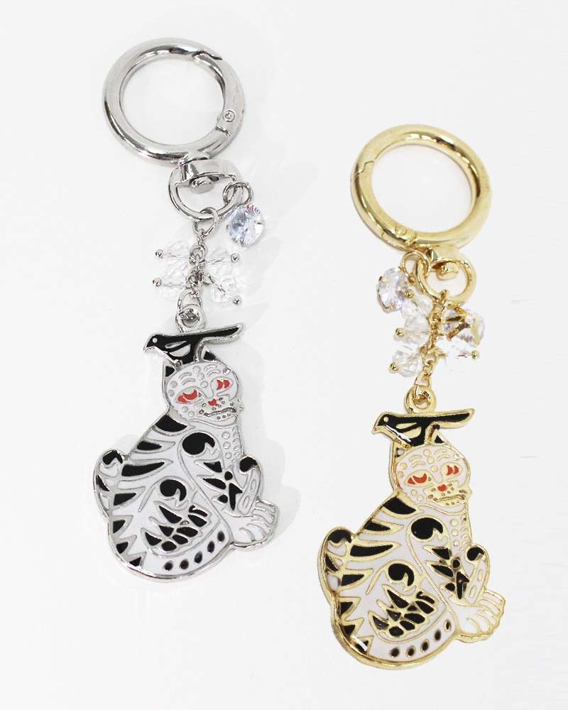 Magpie and Tiger (White Tiger) Keyring