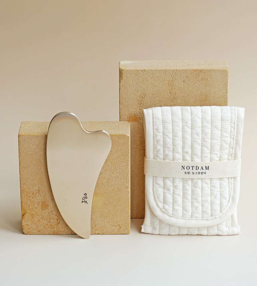 Bangjja Yugi Heart Gua Sha Tool + Quilted Pouch Set
