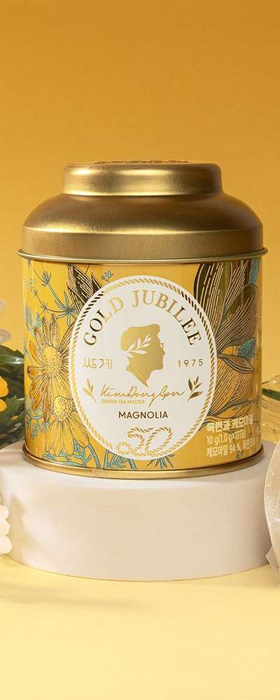 Gold Jubilee Magnolia and Chamomile Flower Tea