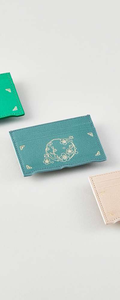 Plum Blossom Pattern Card Wallet