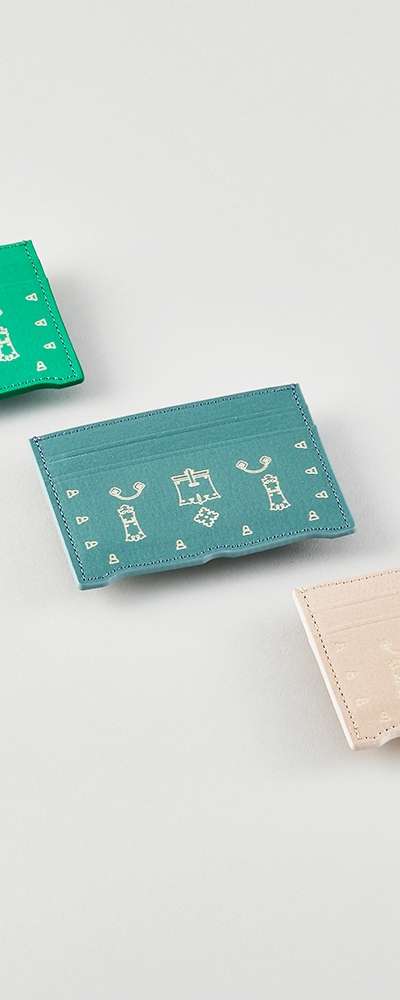 Half-Door Card Wallet