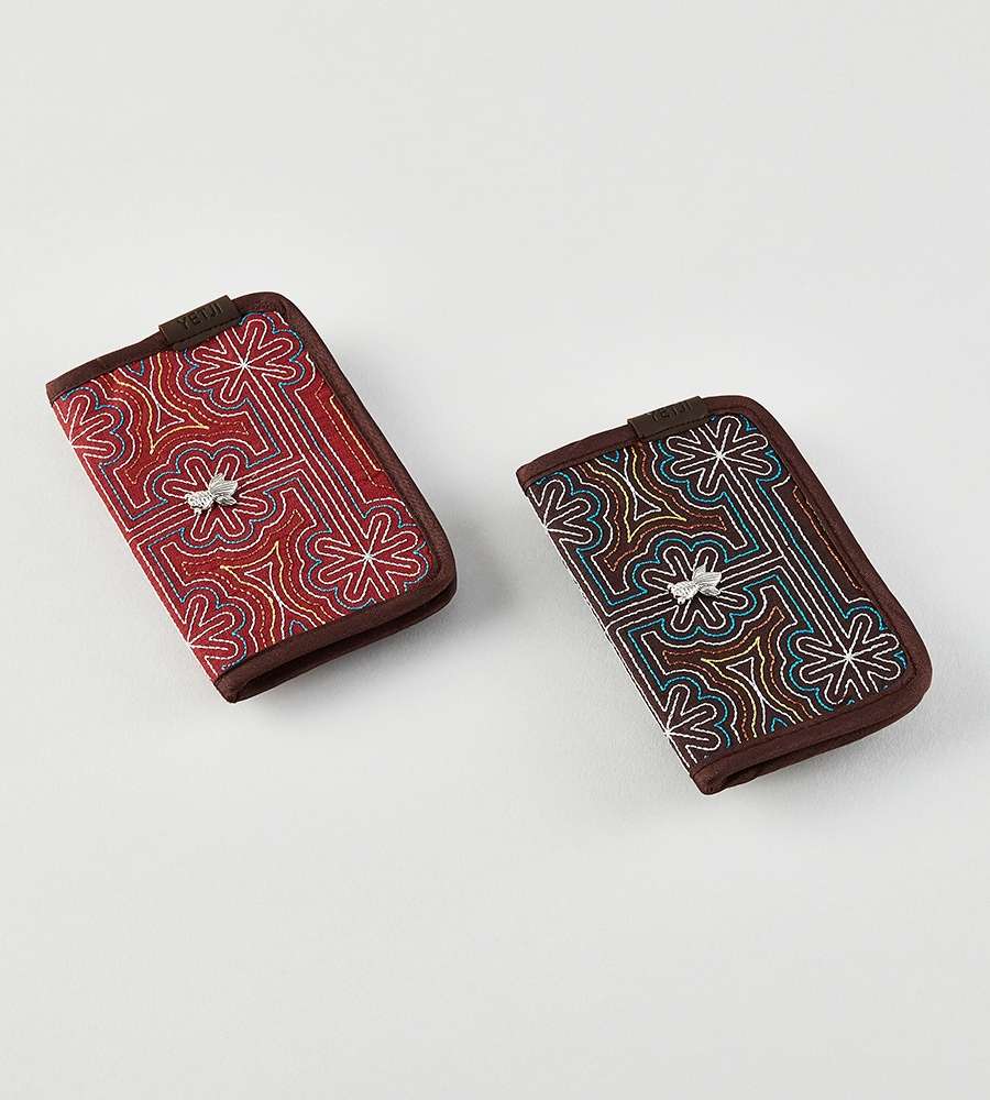 Saeksilnubi Carp Leap Gate Card Wallet
