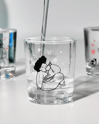 Everyone's Genre Painting Temperature-Changing Soju Glass Set