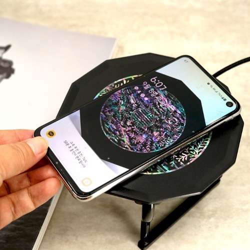 Mother-of-Pearl Inlay Wireless Charger (Cheon-do Tray Design)