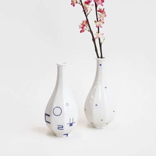 Hangul Pattern Octagonal Vase (Medium)