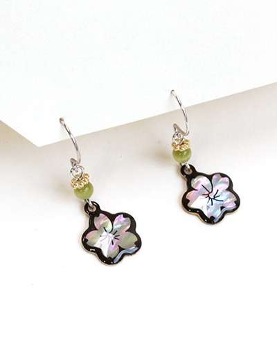Mother-of-Pearl Loop Earrings (Plum Blossoms)