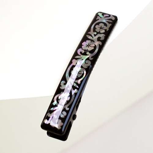 Mother-of-Pearl Claw Hair Clip