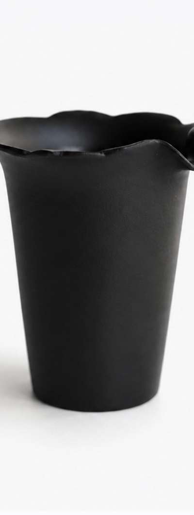 黒釉水仙スク