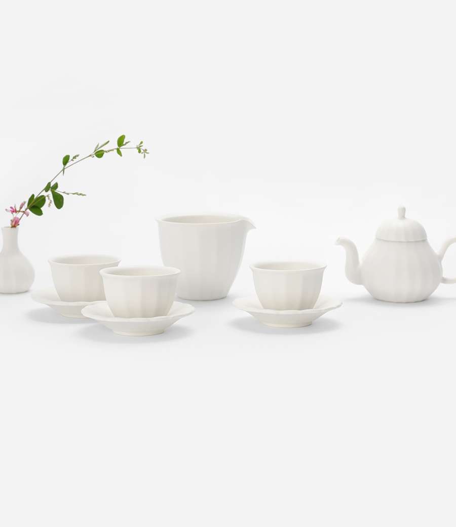 Baekyu Angular Teapot Set