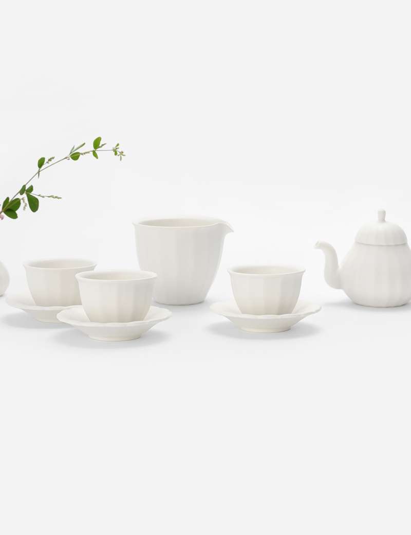 Baekyu Angular Teapot Set