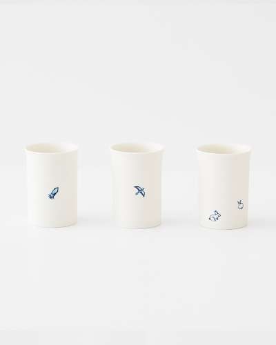 Curved Cup