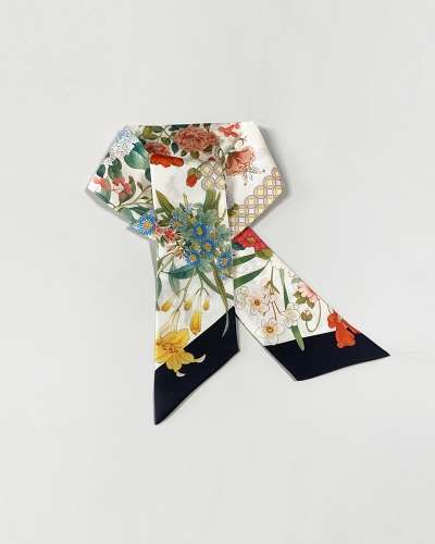 Minhwa Pattern Silk Scarf (Pleasure Garden) - Ivory