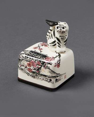 Magpie Tiger and Namdaemun Music Box Paperweight