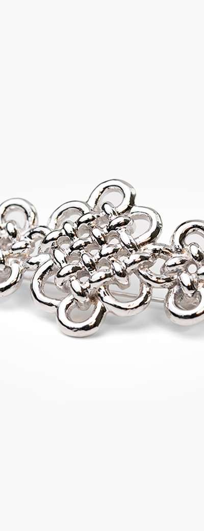 Chick Knot Brooch