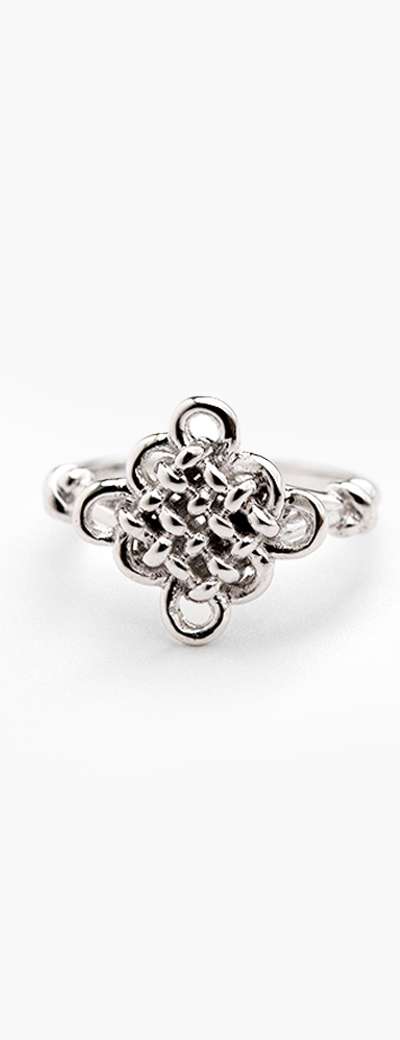 Chrysanthemum Knot Ring